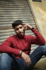 Turtle Neck Sweater Maroon. - Image 2